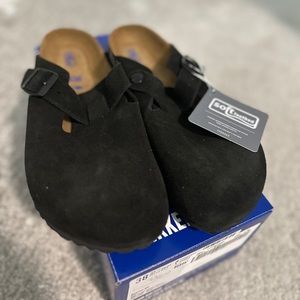 Birkenstock Boston Suede Clog